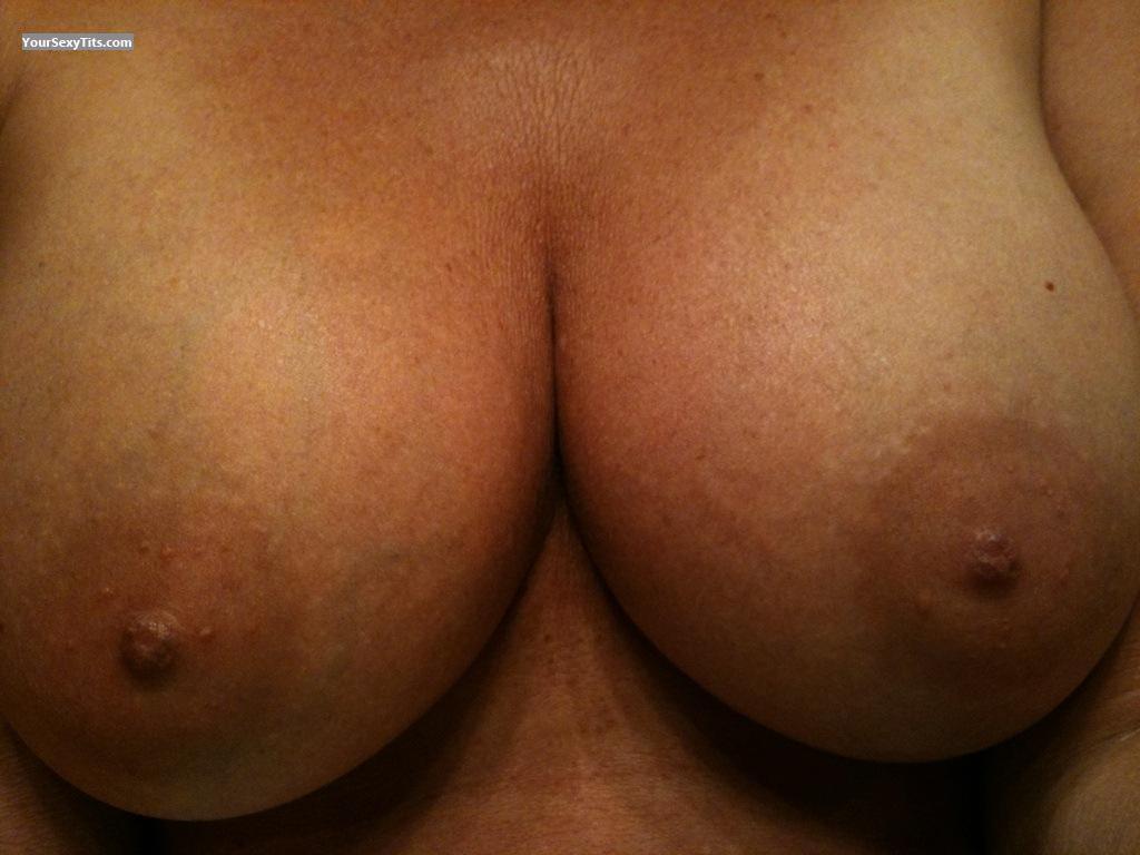 Tit Flash: Very Big Tits - Hotwife42 from United States